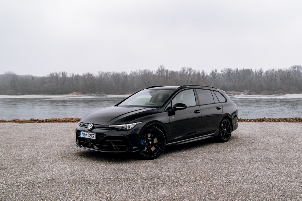 Volkswagen Golf R Variant